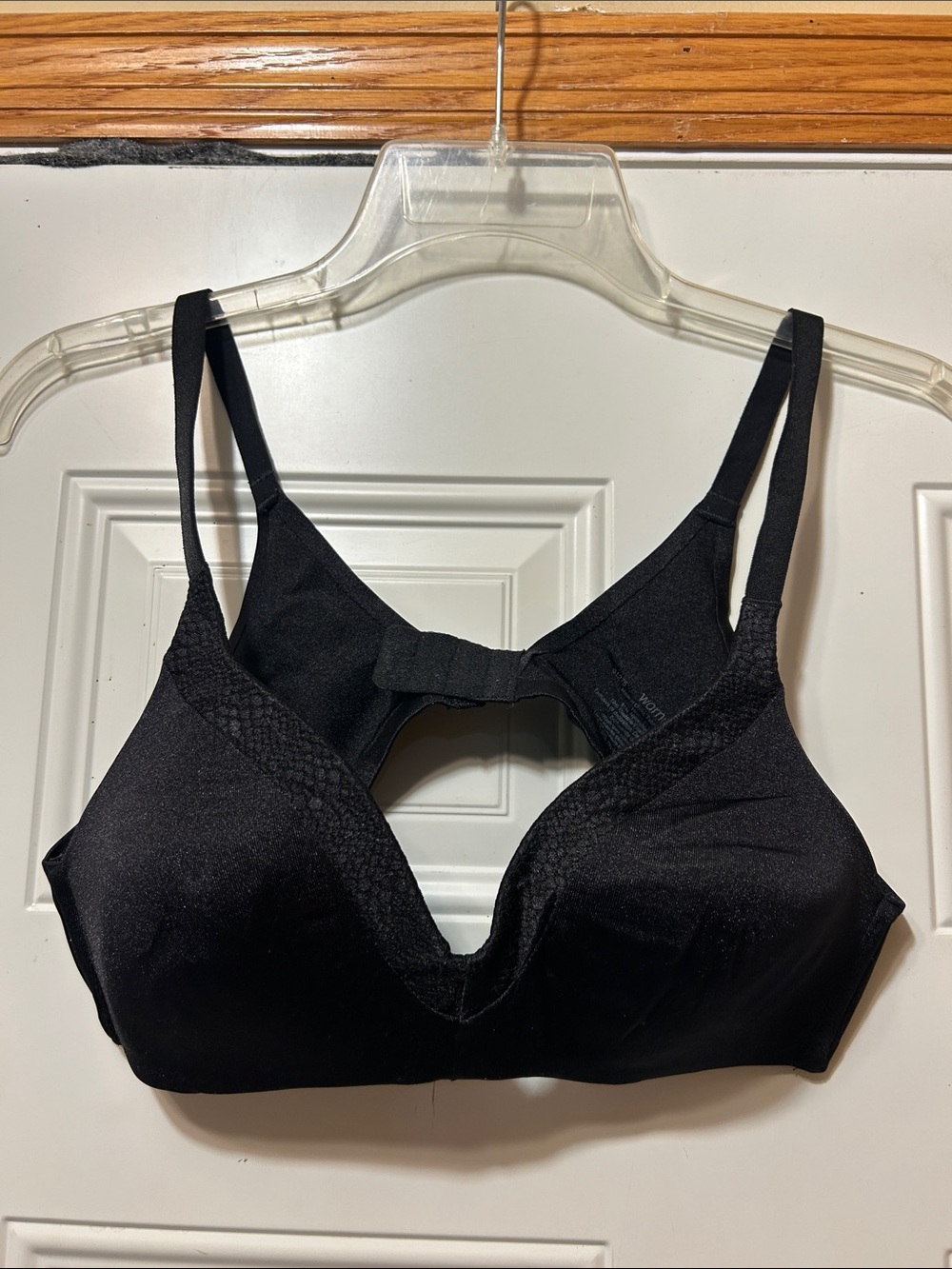 Warner’s Black Wireless Comfort Bra 36A